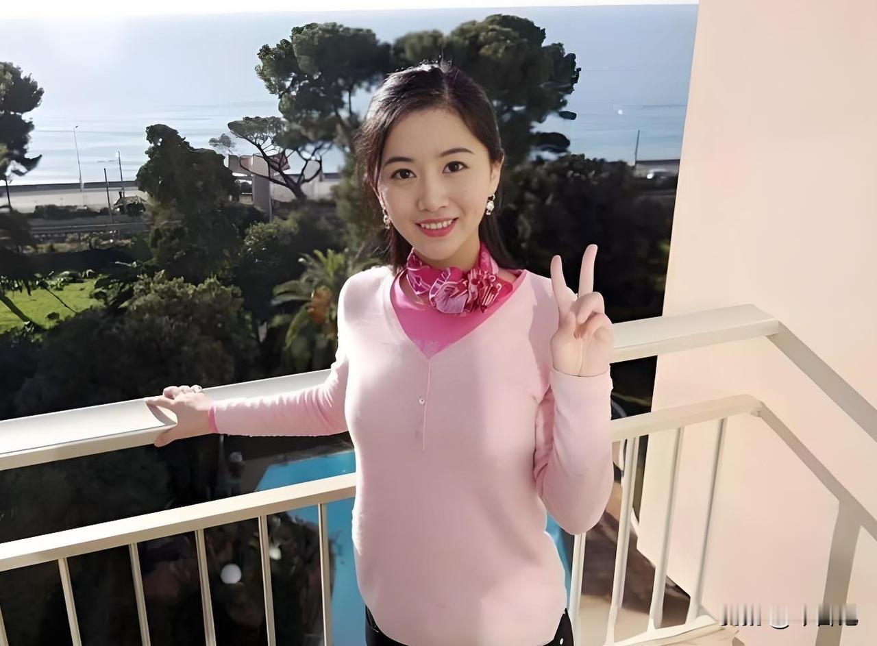 一个40岁的女人，
三次婚姻，
一婚过了2个月多要了20万，
二婚闪离要车和75