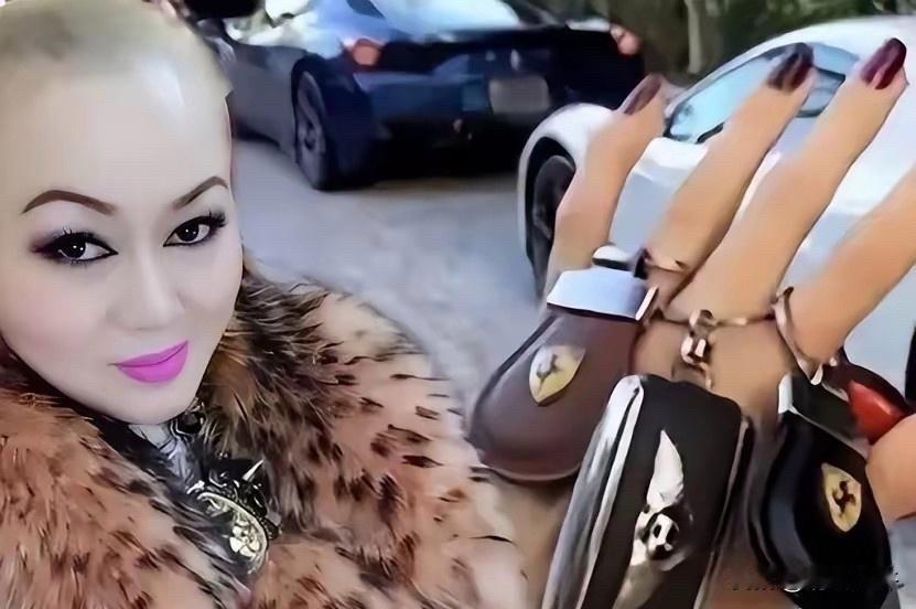 “谁娶我，我送他一辆宾利。”2019 年，一名光头肥乳的女子，身着皮草，手上挂满