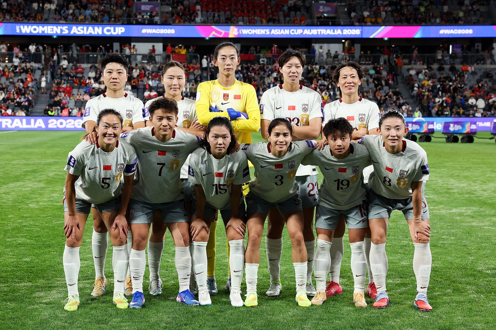 #中国女足无缘卫冕# 女足亚洲杯半决赛，中国女足1-2不敌澳大利亚女足，无缘卫冕