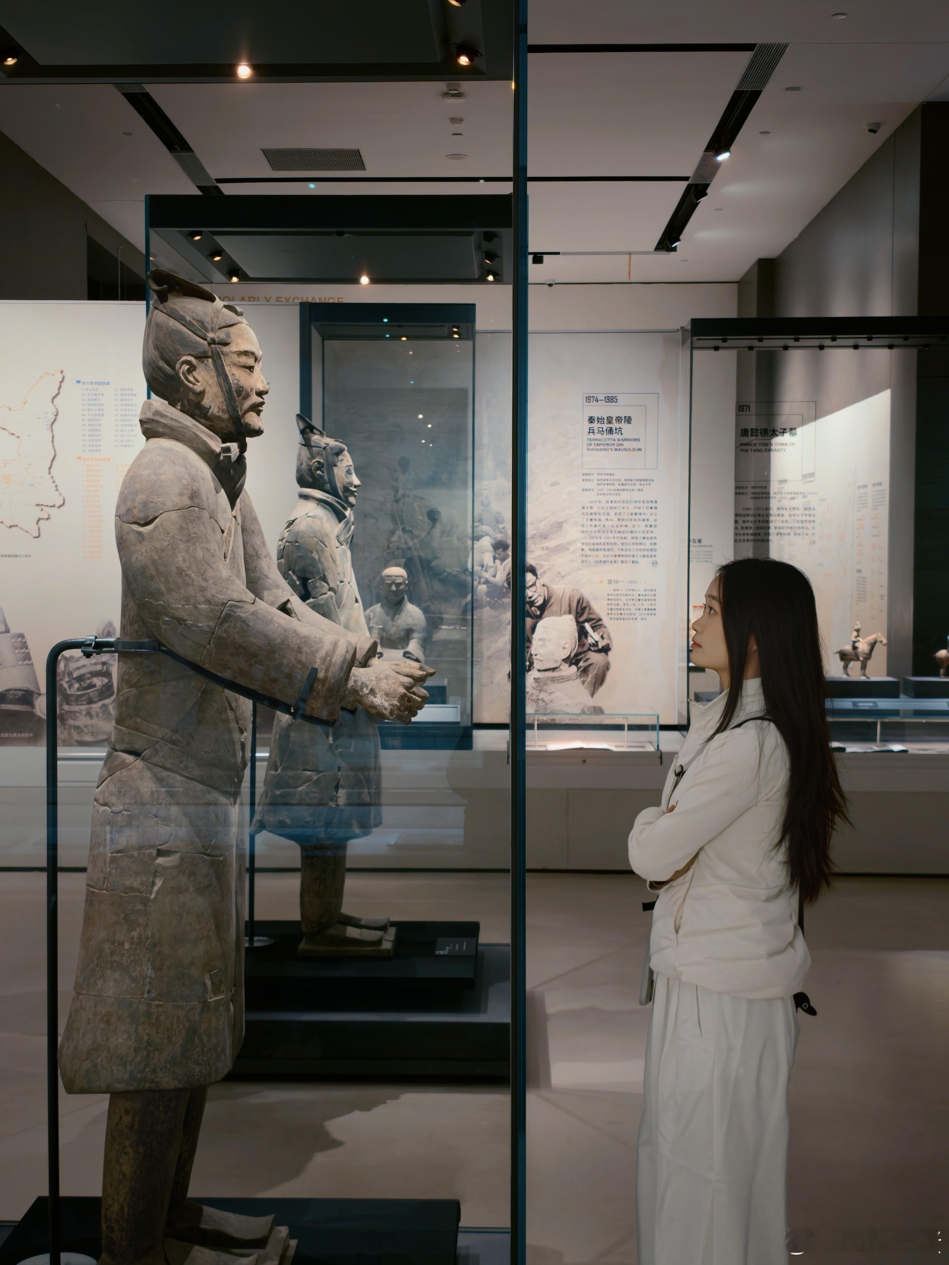 节目里忘了加个 AI 人像补光的对比，这效果做的真有点太好了，是不是已经要到了算