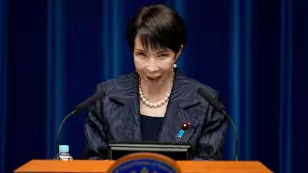 高市早苗动了“核武器”的念头！
近日，日本共同社报道，日本首相高市早苗被爆有意“