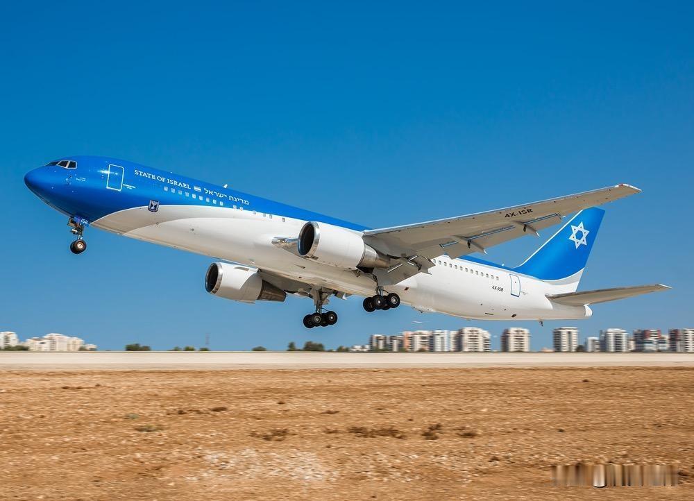 当地时间14日从以色列方面获悉，以总理专机“锡安之翼”已于当天稍早从以色列起飞。