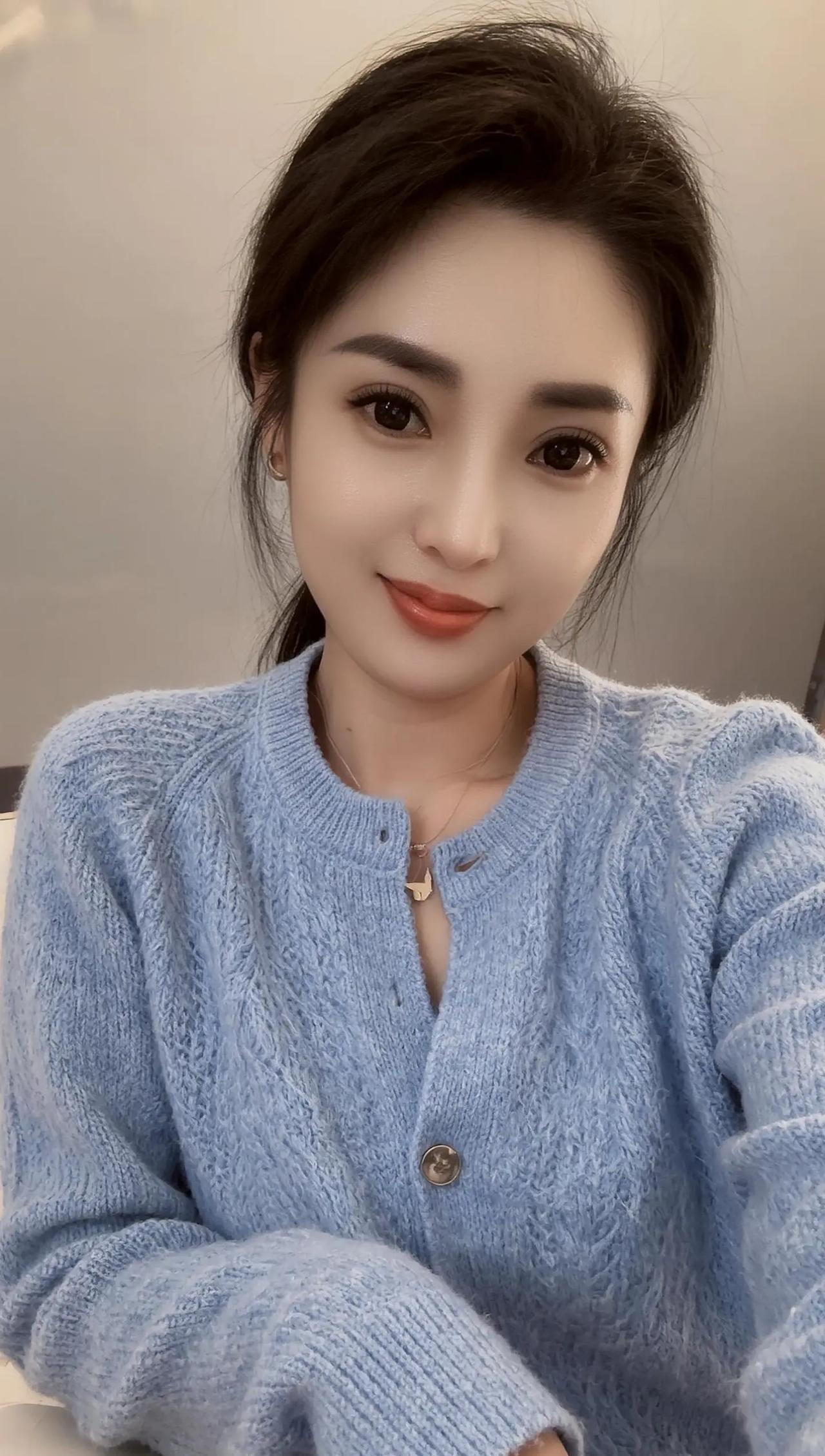 今日妆容可盐可甜