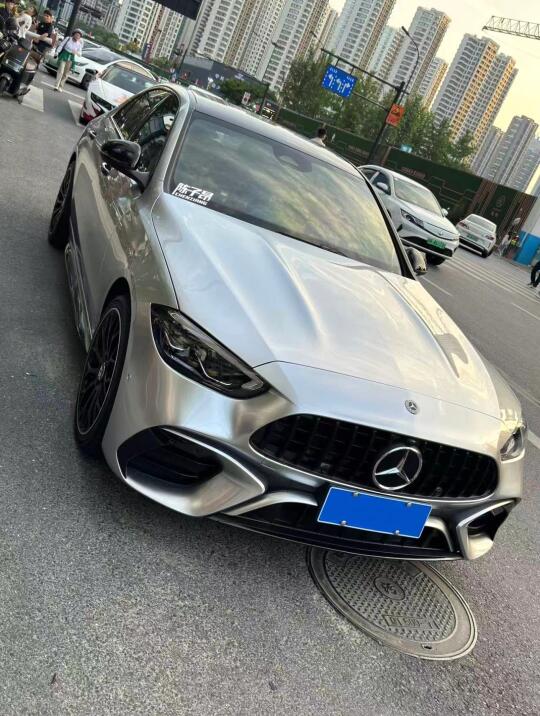 奔驰C260L星瀚银+C63包围配黑色中网原图
