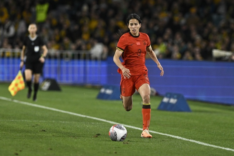 #陈巧珠回归合练# 今日，中国女足继续备战女足亚洲杯1/4决赛，据北青体育报道，