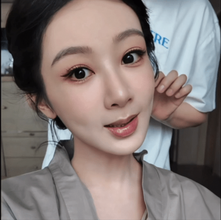 杨紫用长期主义惊艳时光杨紫新手博主状态杨紫成为新手博主的第一步就是……和紫粉们分