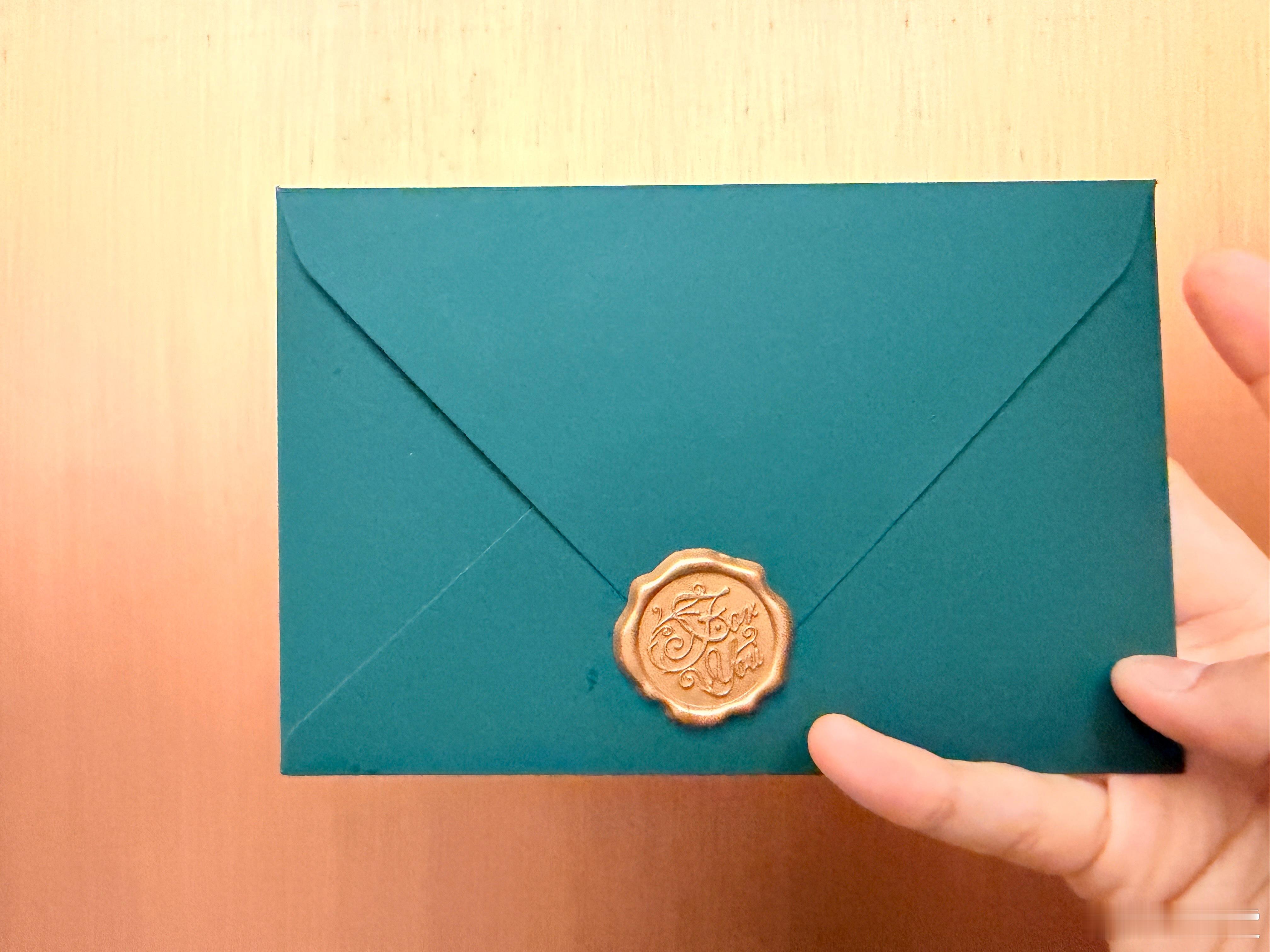 地处偏僻，终于收到你们给的 🌟大礼🌟签名这份小伙伴们签名是对我们日常打点工作