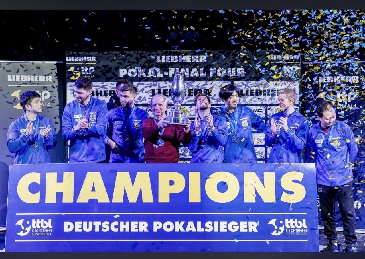 原来这才是正常的比赛狂欢盛宴，樊振东的影响力具象化了！
东哥的快乐不止，祝贺恭喜