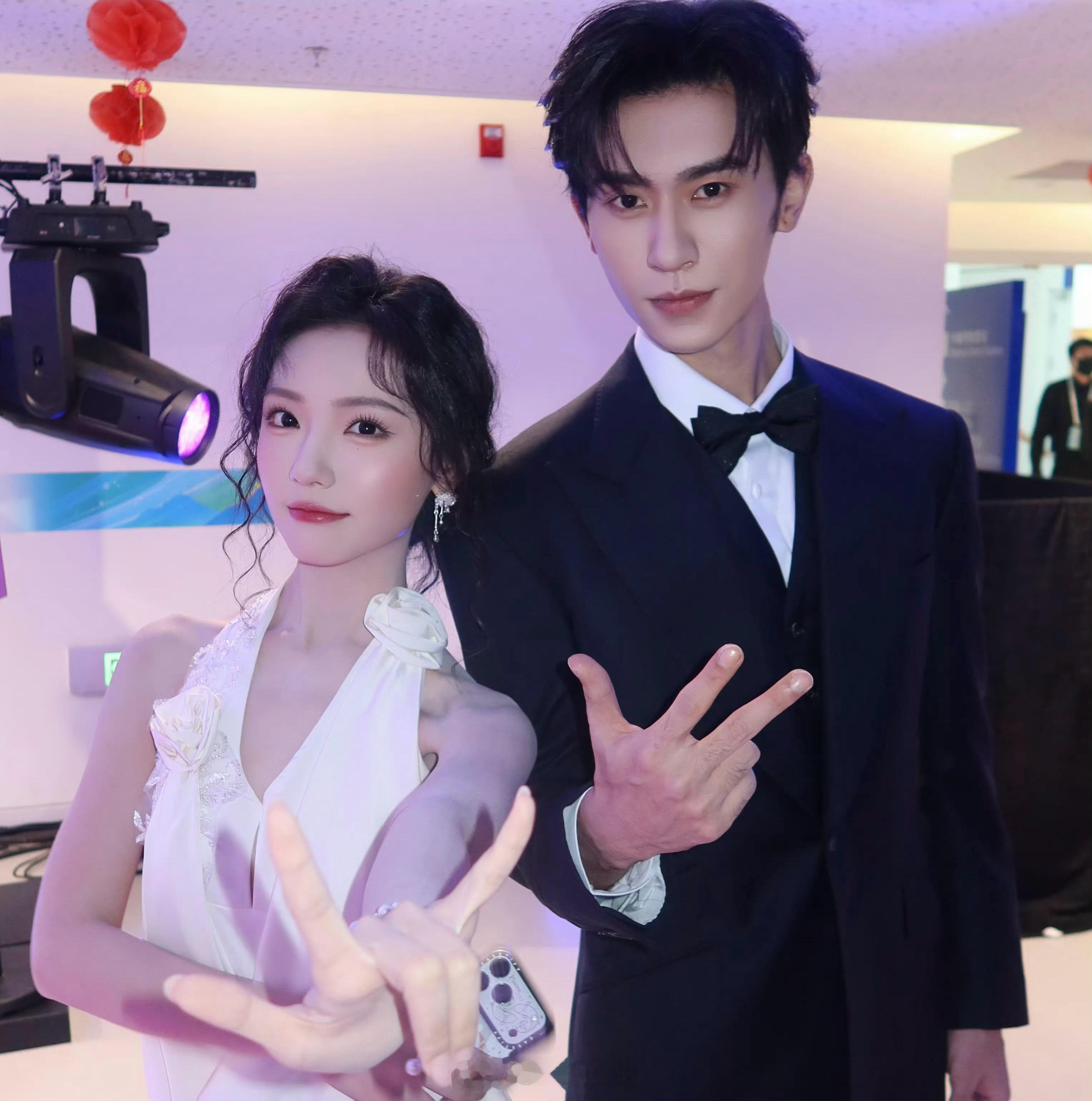 王云云晒与何健麒 王奕然 沉思 卡戎 王译磊 陈添祥 梁思伟 一航 张集骏 黄浩