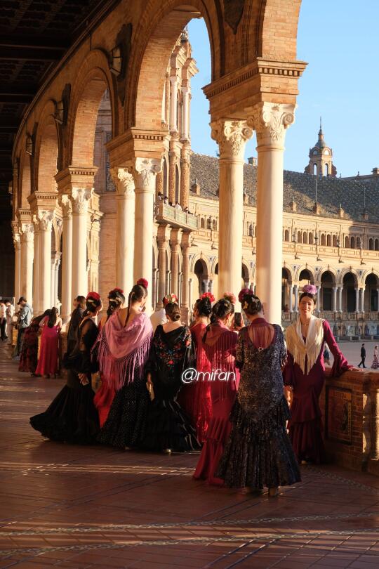 是谁在塞维利亚偶遇四月节！原图直出的魅力