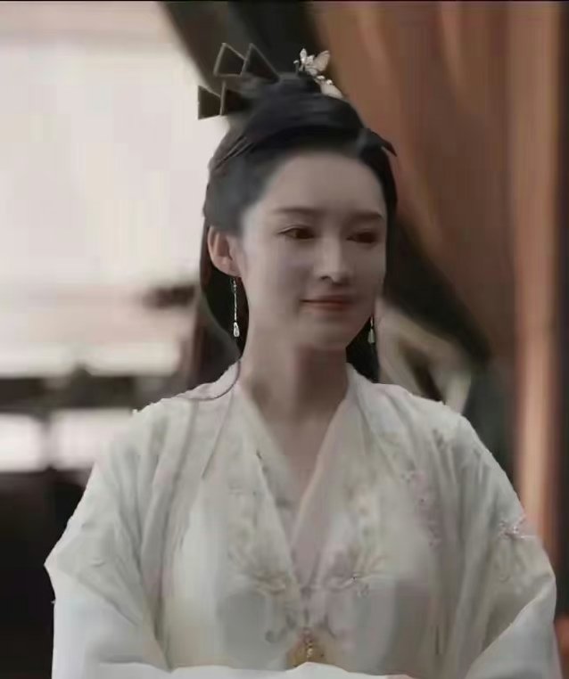 这是对历史的不尊重啊古代哪有文胸呢！ ​ ​​​