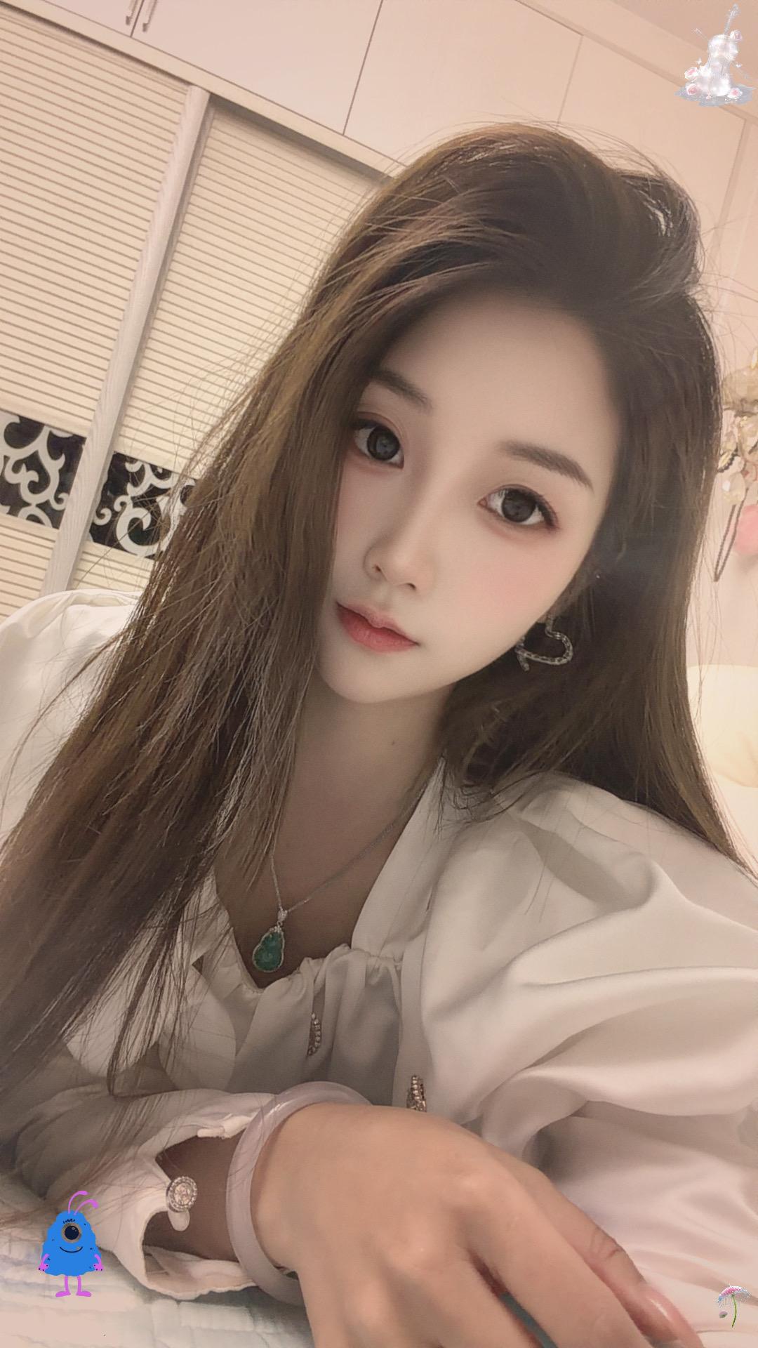 生活总是忙忙碌碌，情绪总是反反复复，人越长大，越容易被焦虑裹挟、被心事困住。