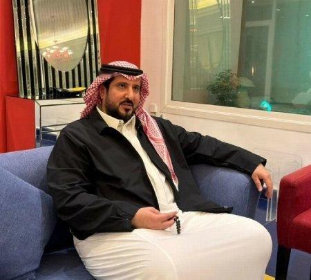 C罗和利雅得 利雅得胜利非营利公司董事会副主席哈立德·马利克证实，球队教练豪尔赫