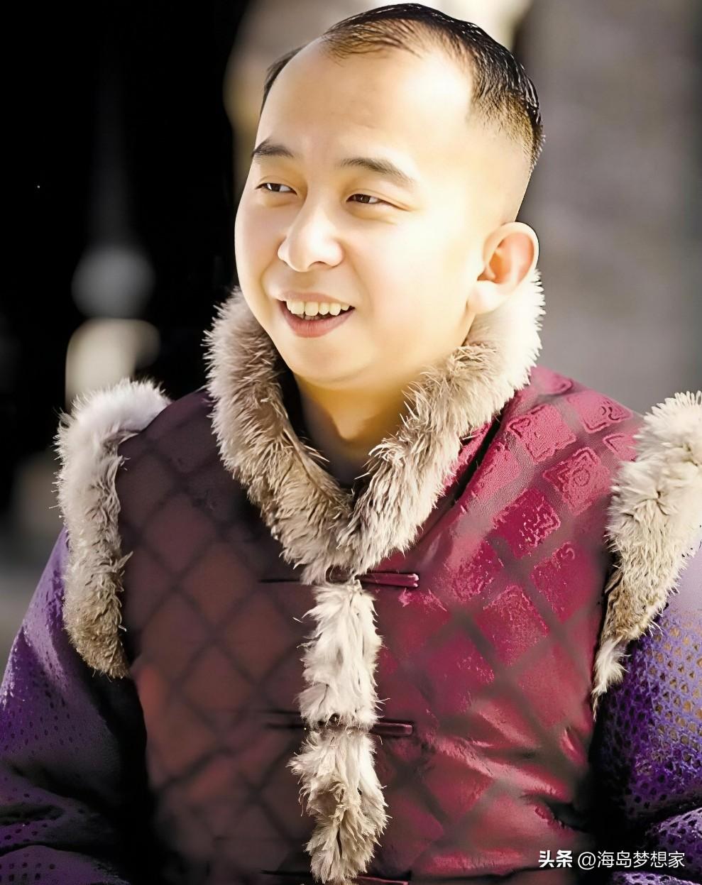 他是山西左权人，9岁被李少红一眼相中，在《血色清晨》里演了个小角色，从此扎进了影