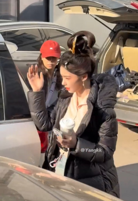 林允归鸾妆造林允归鸾首套出妆 古装天花板再添新造型！林允这套归鸾妆造把“乱世双强