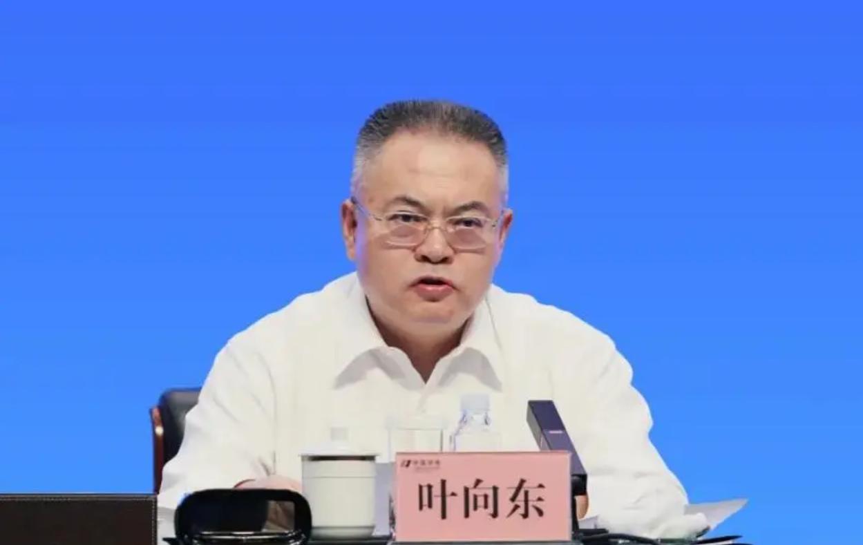 5月22日，一条人事公告在电力圈刷了屏。

叶向东任中国华电集团有限公司董事长、