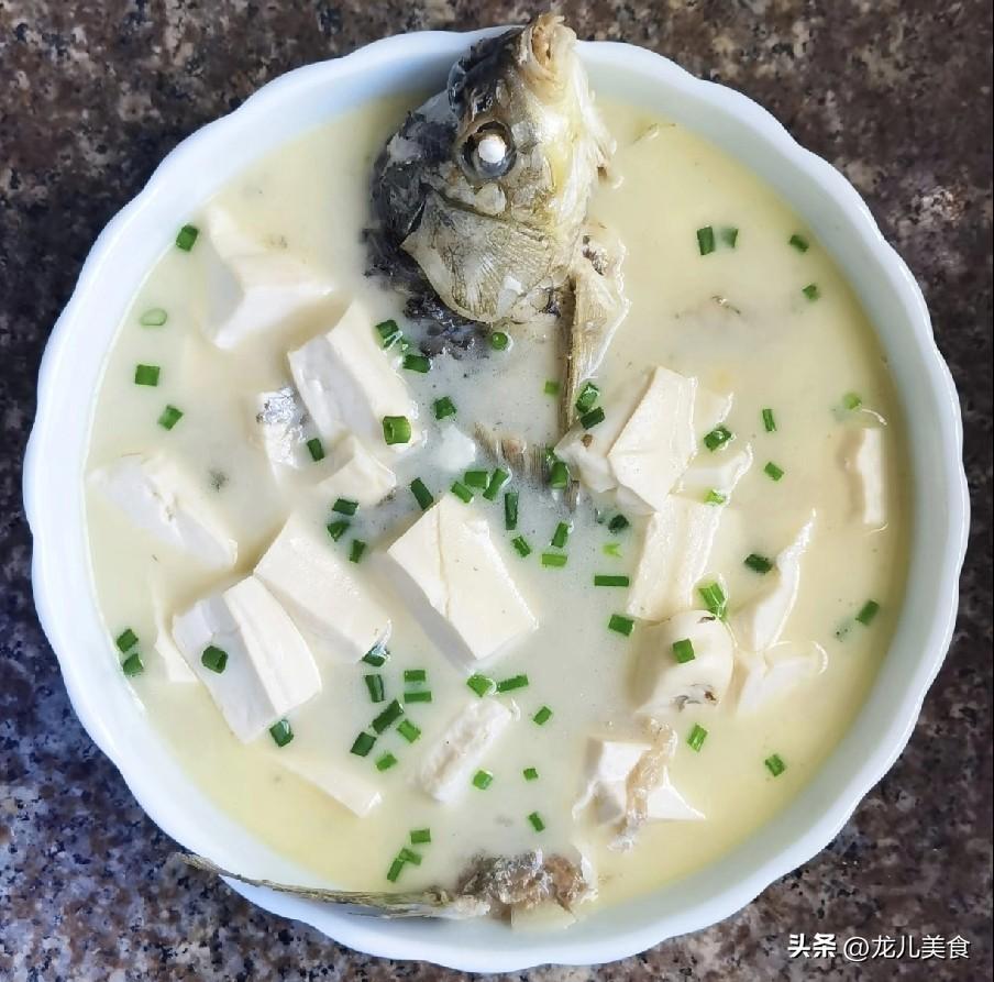 95岁高龄奶奶，每天吃这5样，心脏比年轻人还强，腿脚有劲精神好
 
95岁的邻居