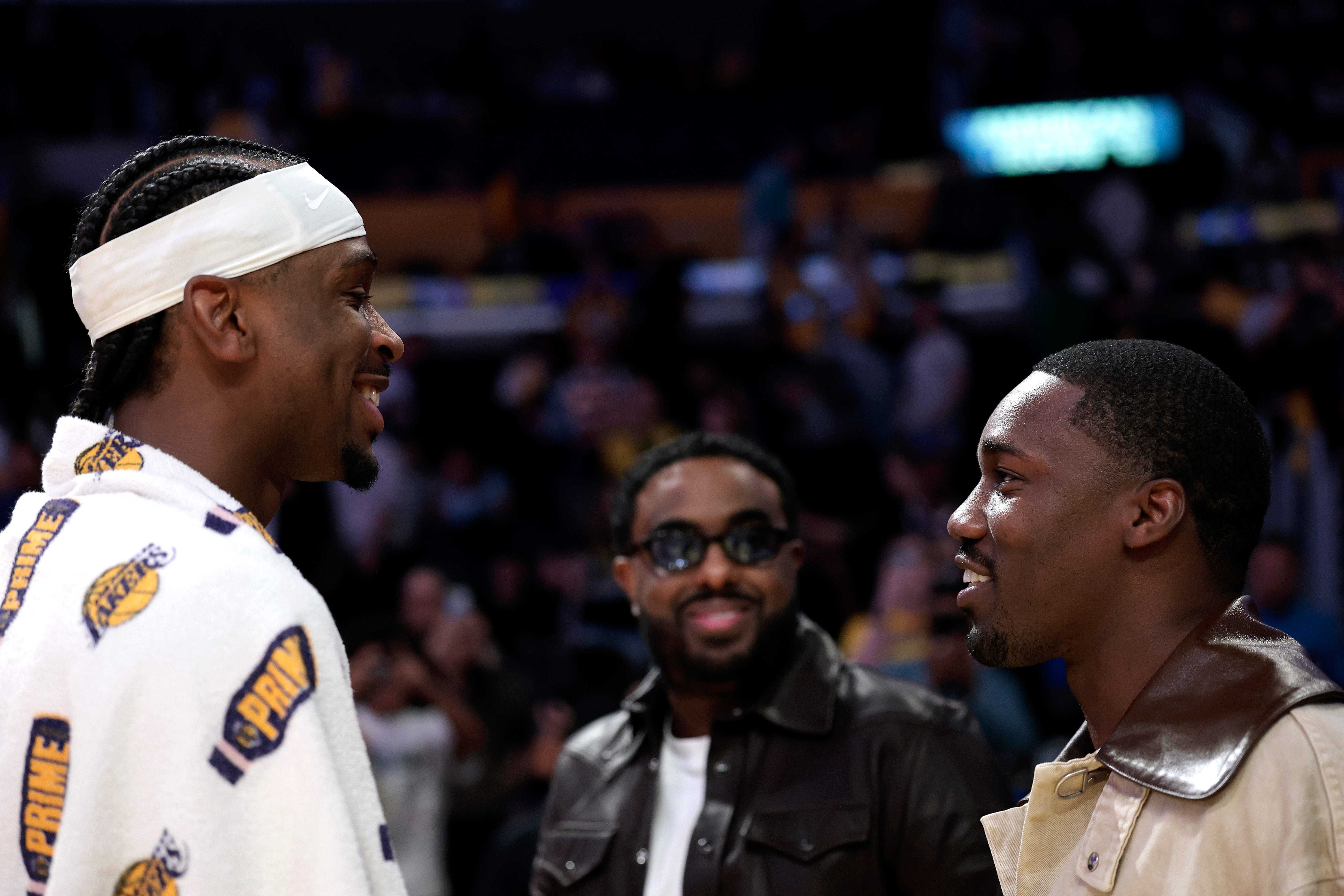 昨天Kate Hudson（图二中间，《万能钥匙》女主）和Giveon（与比伯合