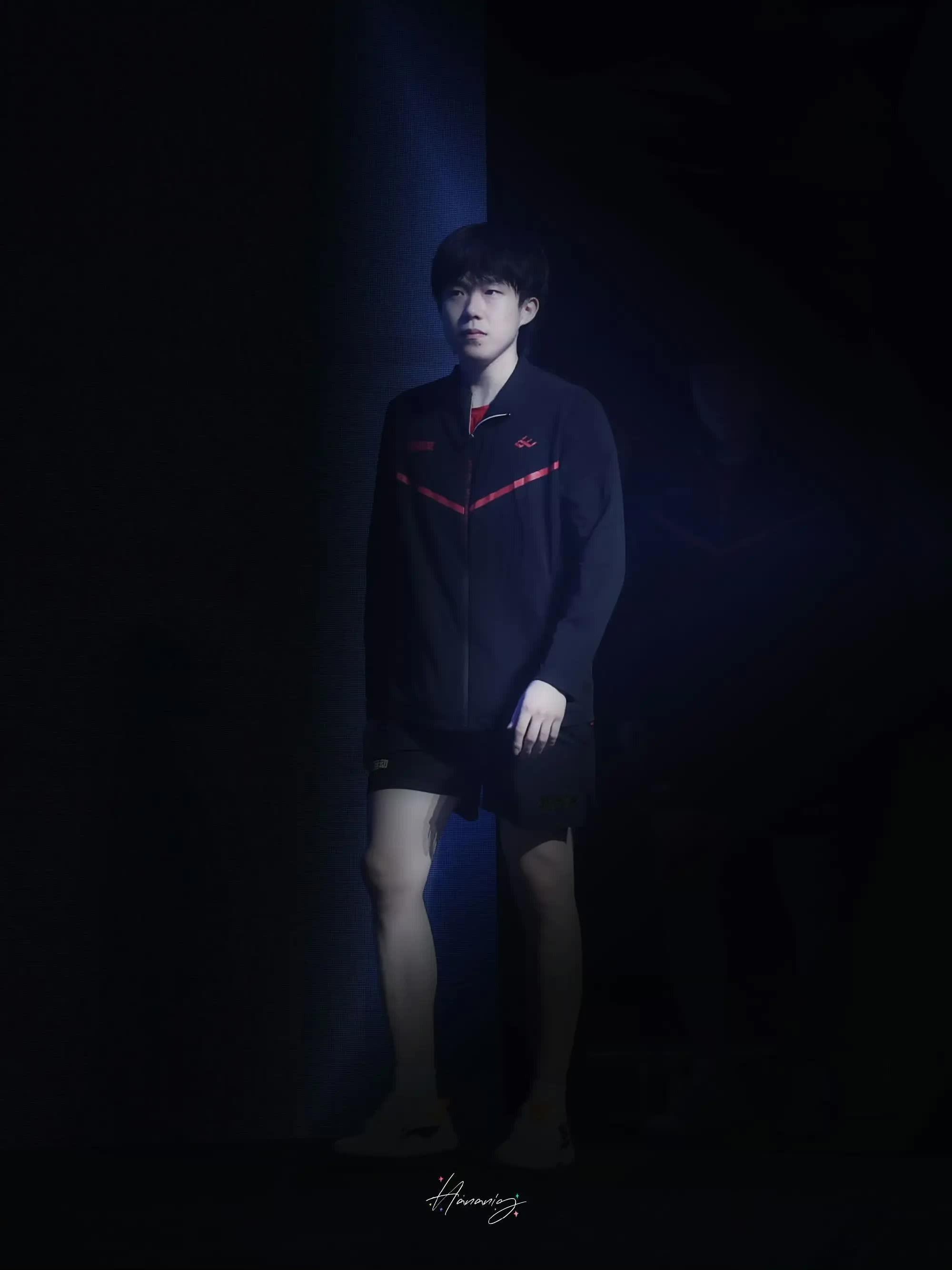 王楚钦，5114的传奇，逆天比例，演绎赛场的无限可能。V观全运会一分钟视频创作季