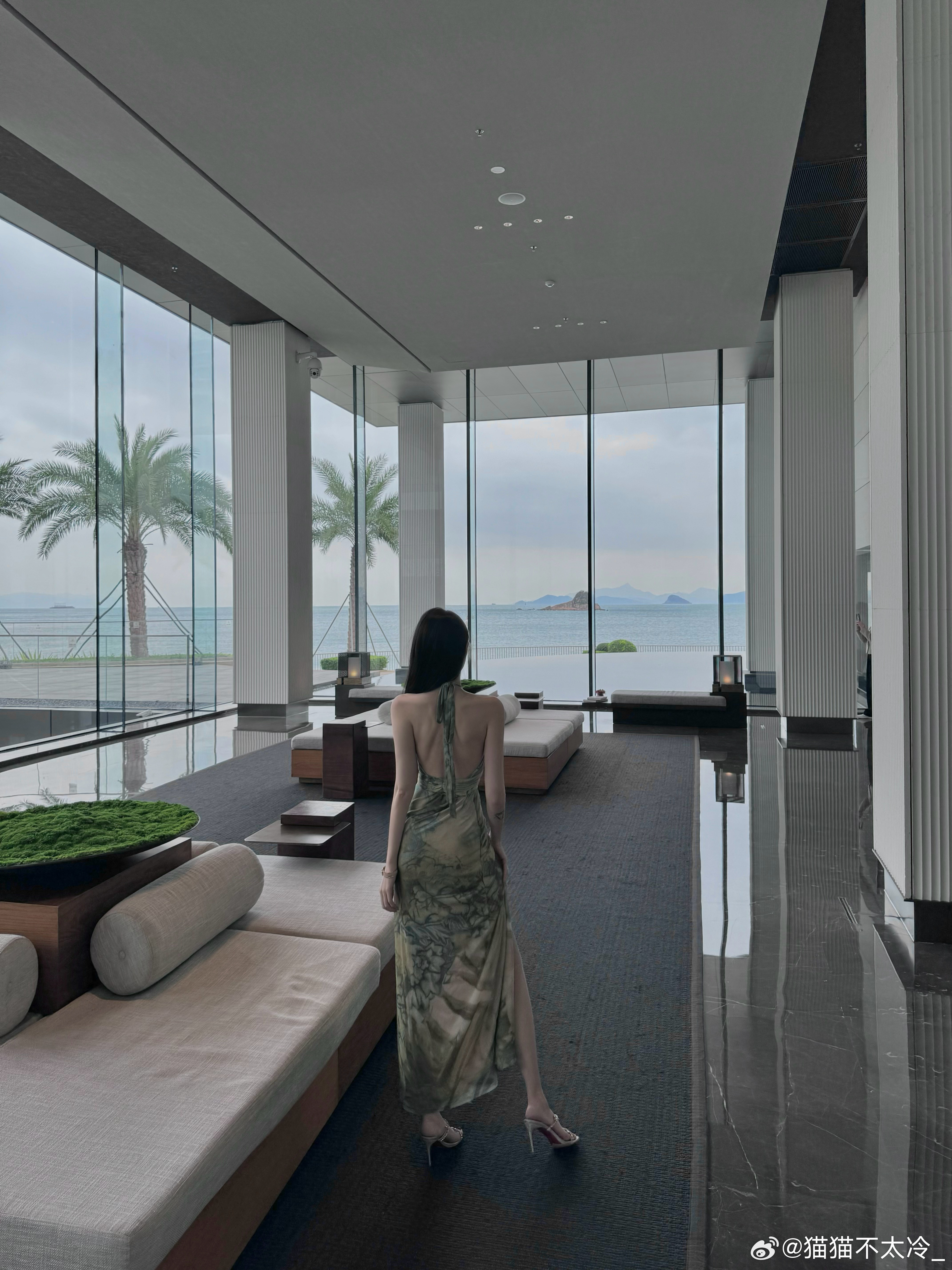阴天的湖蓝色🏝️  ​​​