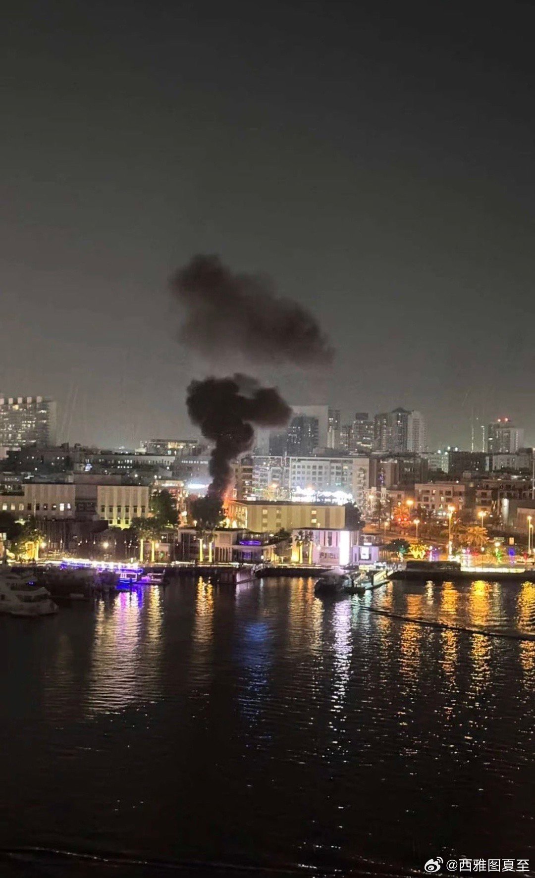 美国驻迪拜领事馆，附近的停车场，由于坠落的无人机，引发起火，被迅速扑灭，没有人员