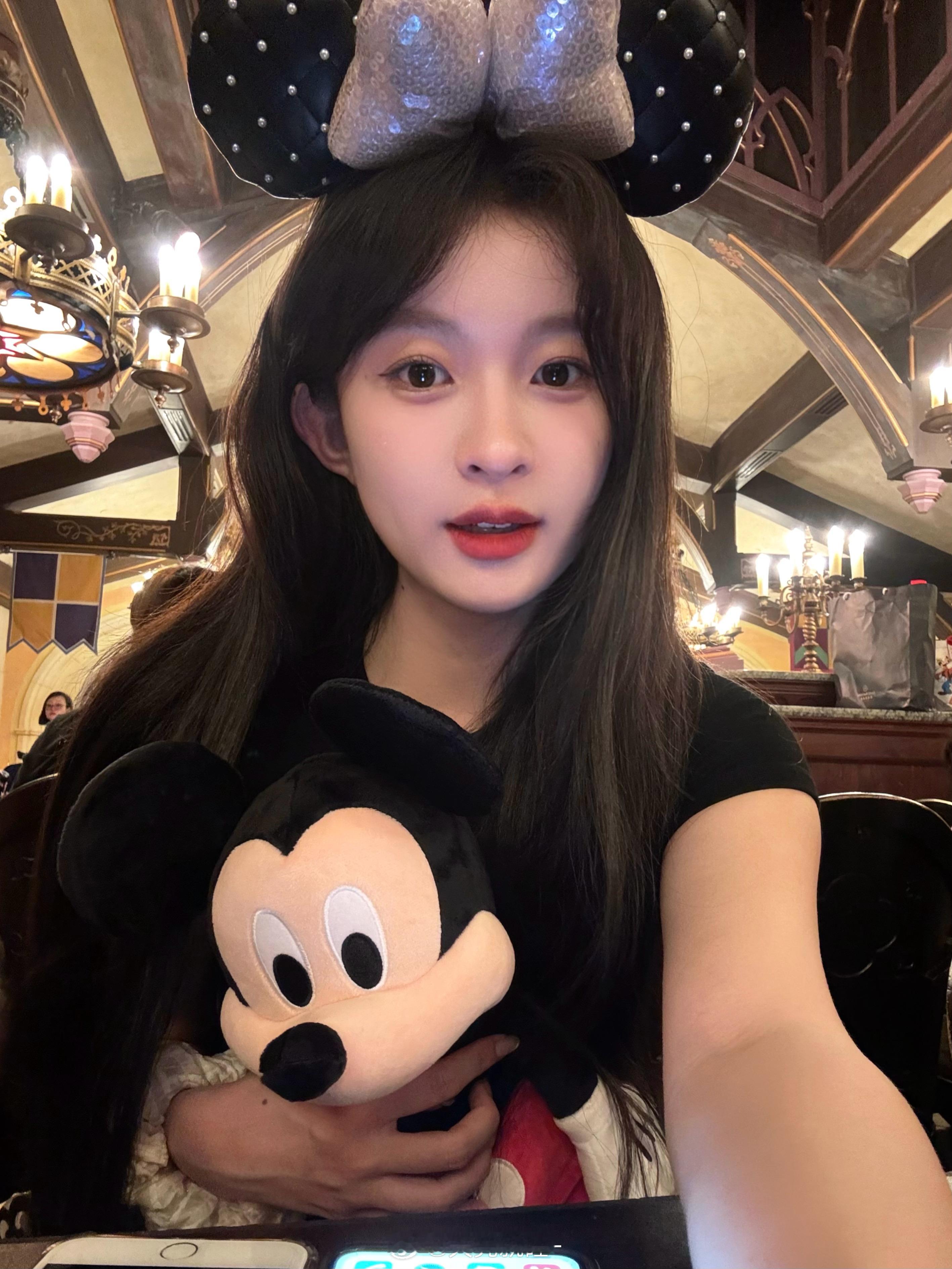 🇭🇰𝑫𝒊𝒔𝒏𝒆𝒚🏰 ​​​