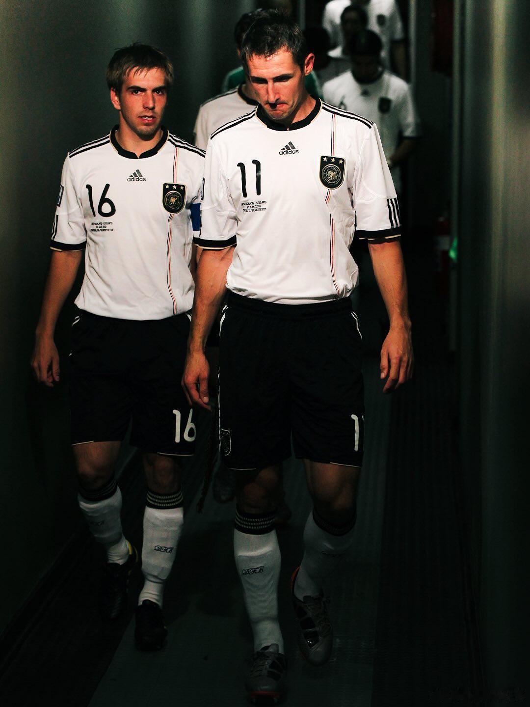 🚨【經典瞬間】菲利普·拉姆 & 米洛斯拉夫·克洛澤，傳奇啟程⚫️🔴🟡 