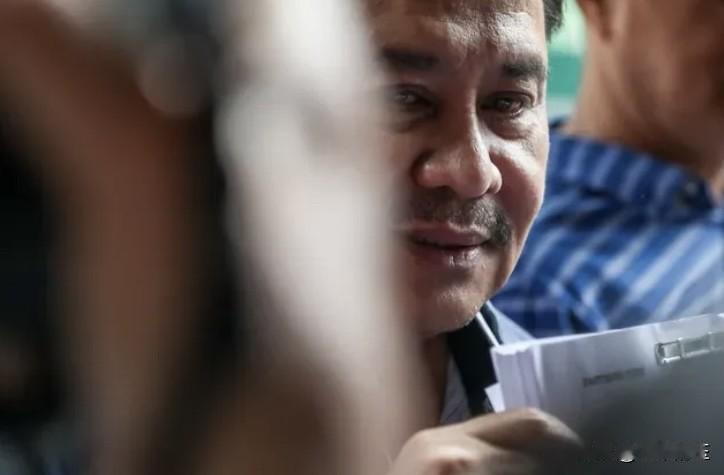 菲律宾参议员金戈伊·埃赫卡托·埃斯特拉达办公室于周一澄清，圣胡安地区审判法院最近