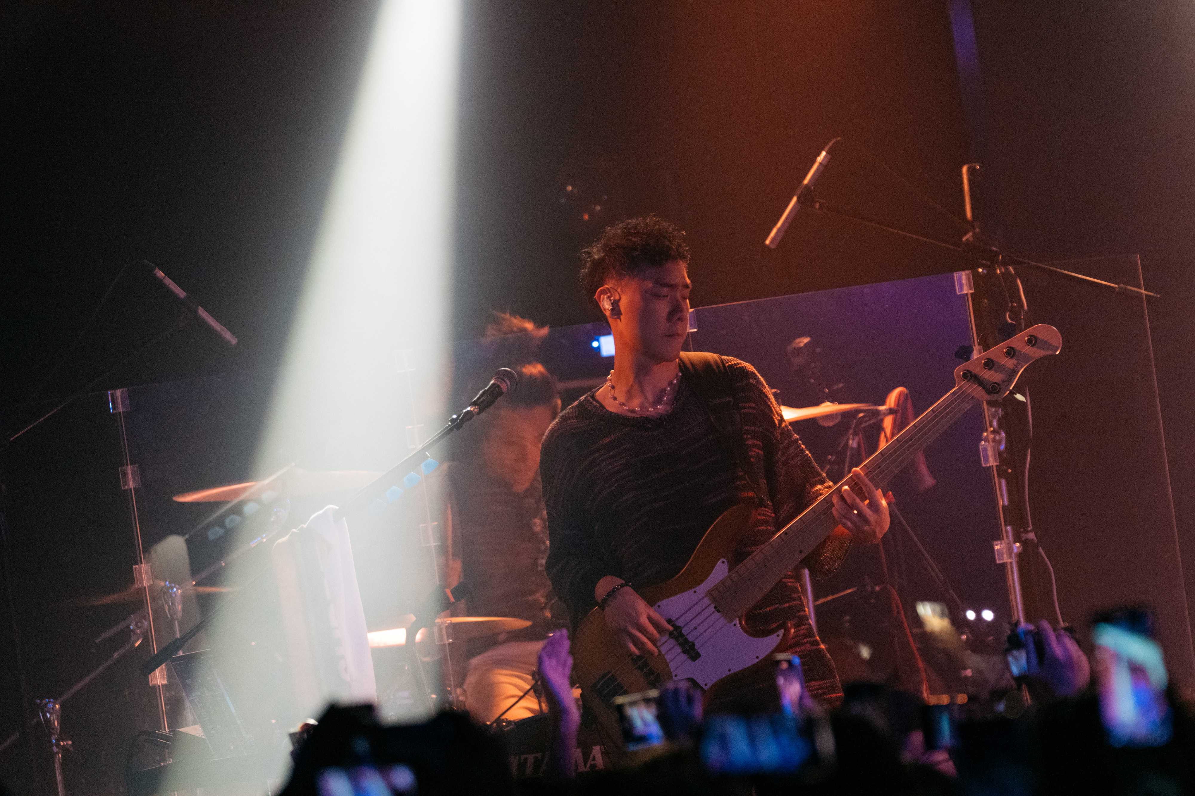 第一次看综艺把自己看哭了[泪]唱《无尽》有满满的力量感，歌词把他们出道18年的感