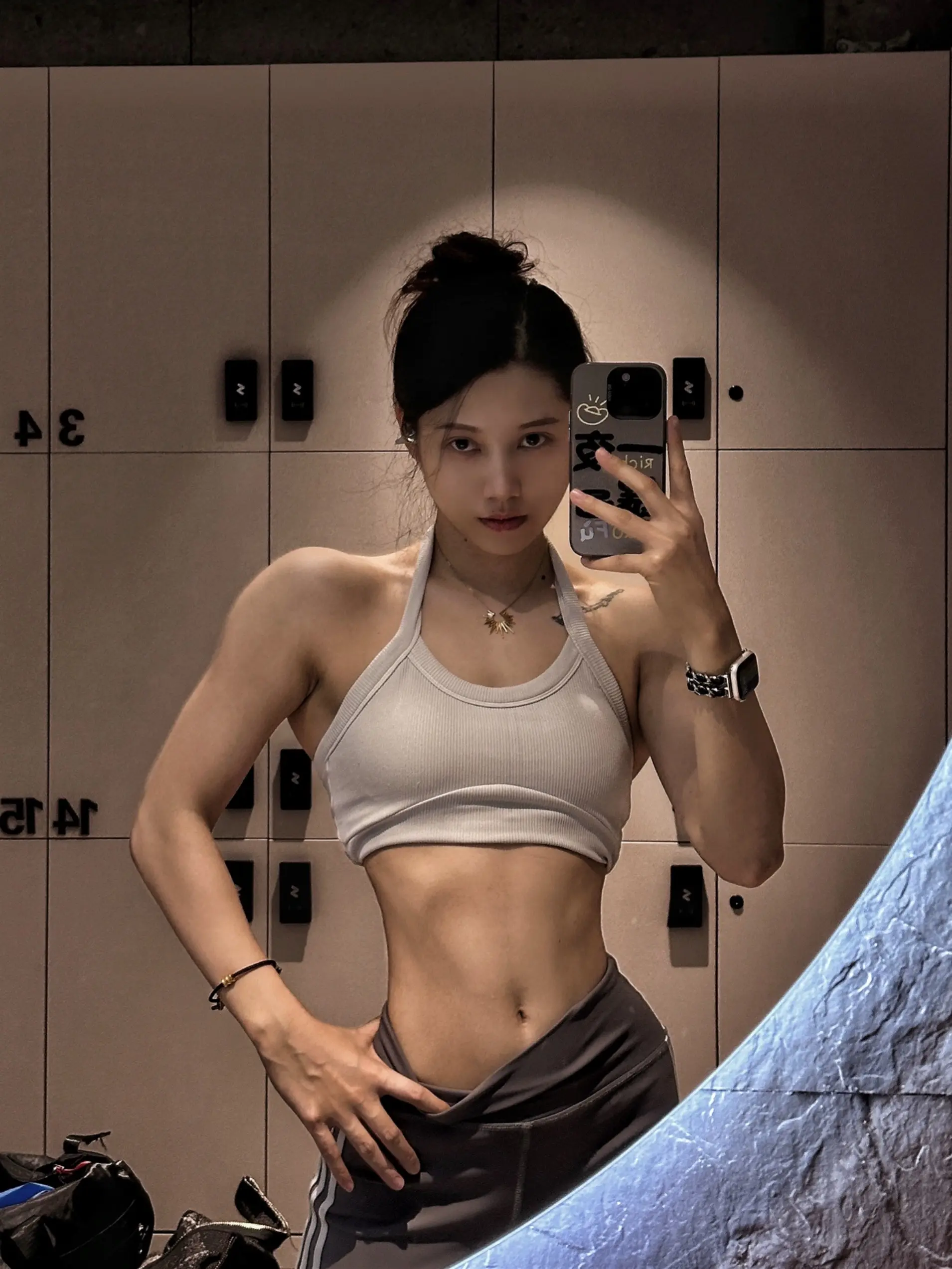 我说我是女的 什么我是你的。