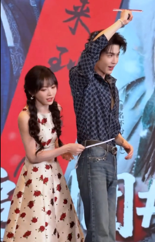 张凌赫田曦薇复刻剧中名场面 田作之赫简直夯爆了田作之赫简直夯爆了，，张凌赫田曦薇