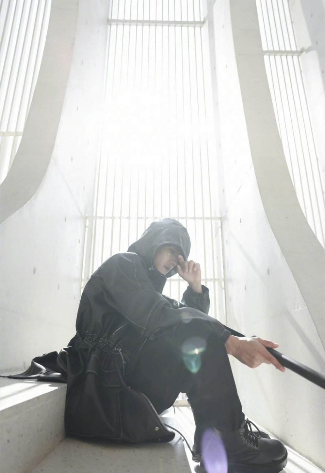 郑业成你帅得有点过分了，帅哥配利剑！什么时候武一场