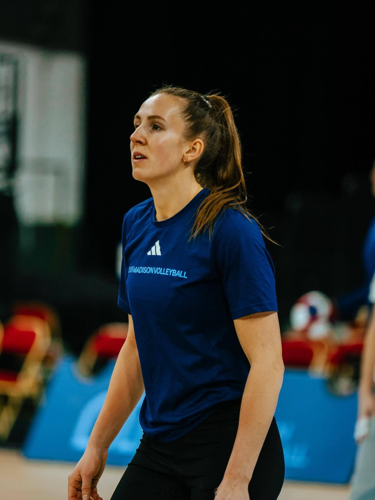 龚翔宇 随队训练。北京时间一会儿早晨09:00，2026美国LOVB 女排职业联