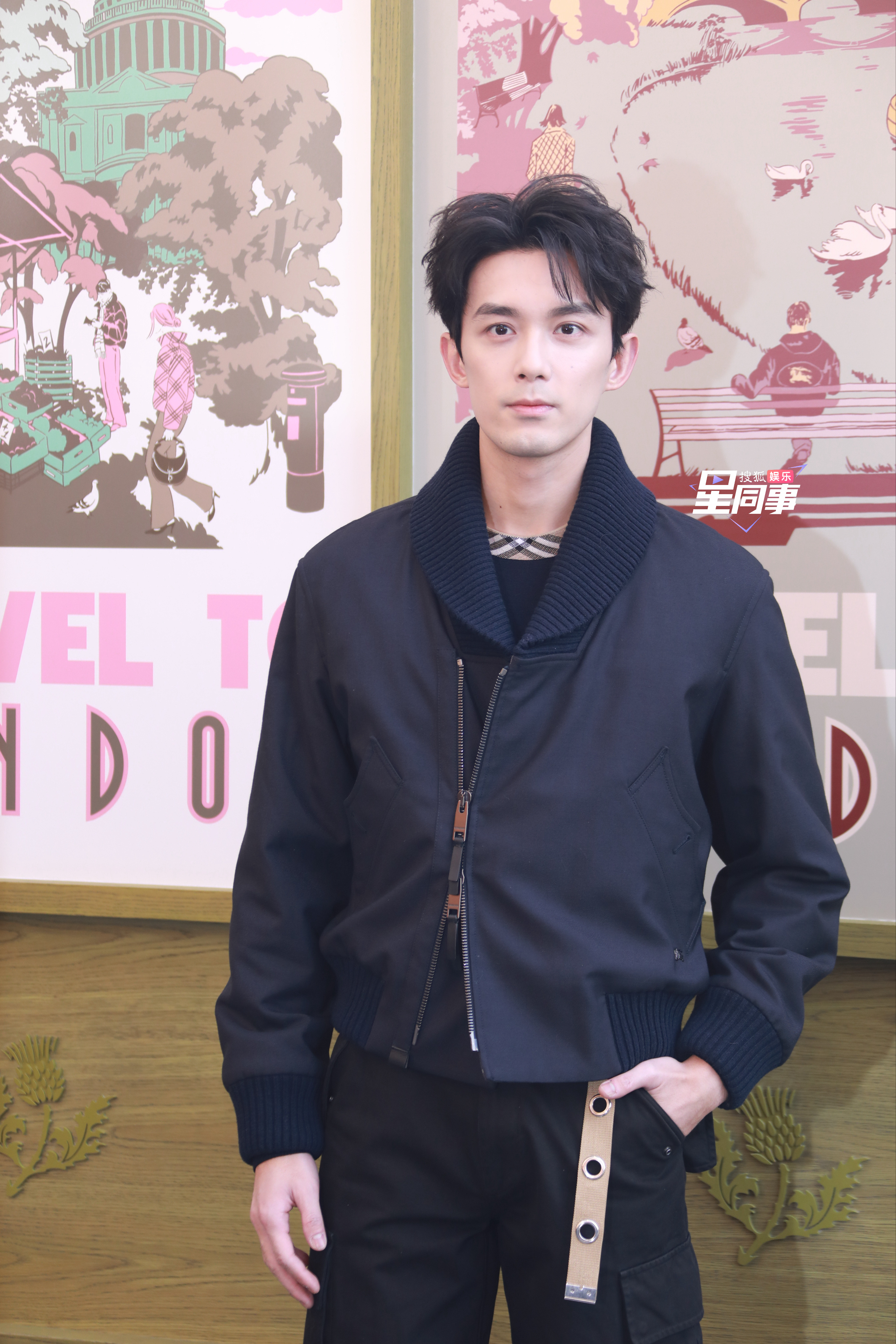 汇总一下今天Burberry活动的生图看看大家状态都怎么样～吴磊、张康乐、张婧仪