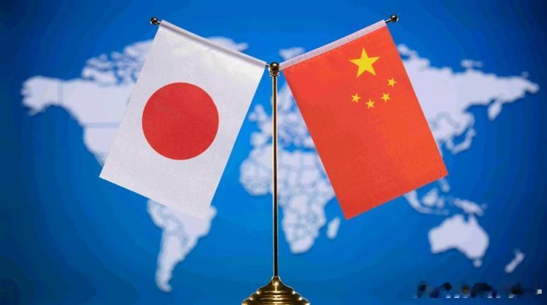 日本国内越来越有一种声音认为，中日关系完全是被高市早苗一个人作成这个样子的！事实