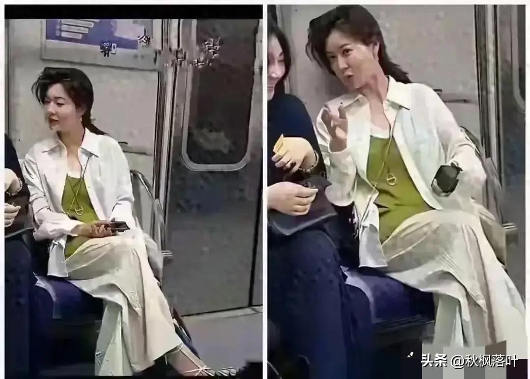 地铁里遇到一位干净的阿姨，我相信她年轻的时候追求的人肯定很多