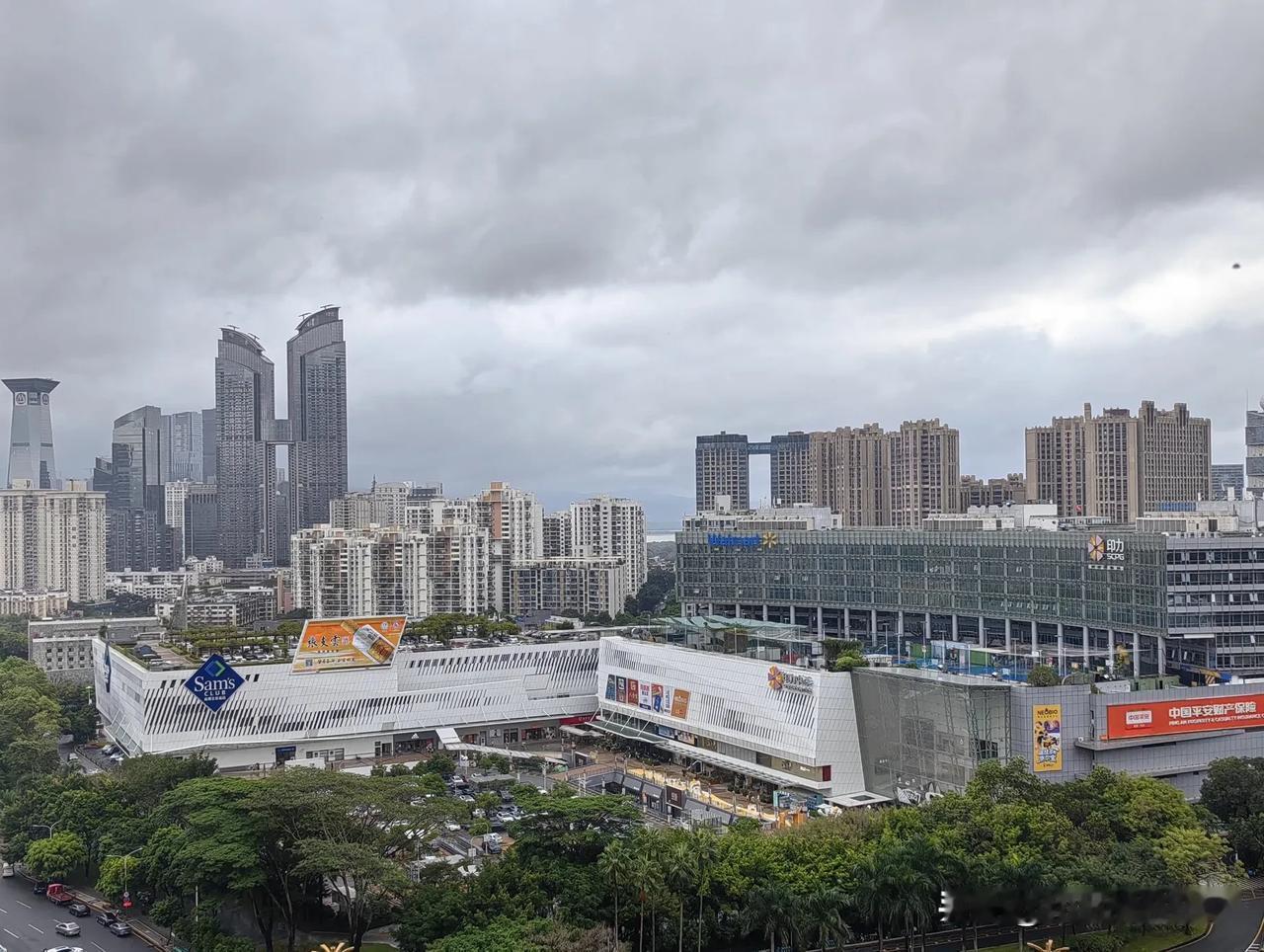 养生要从年轻时开始，做到管住嘴迈开腿，达到心理平衡、运动协调、营养均衡，只有如此