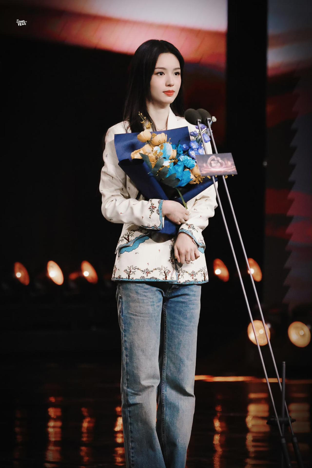 微博之夜🈶多落寞呢？看微博四美的变化就知道了！

以前的年轻门面🌸，是爽子和