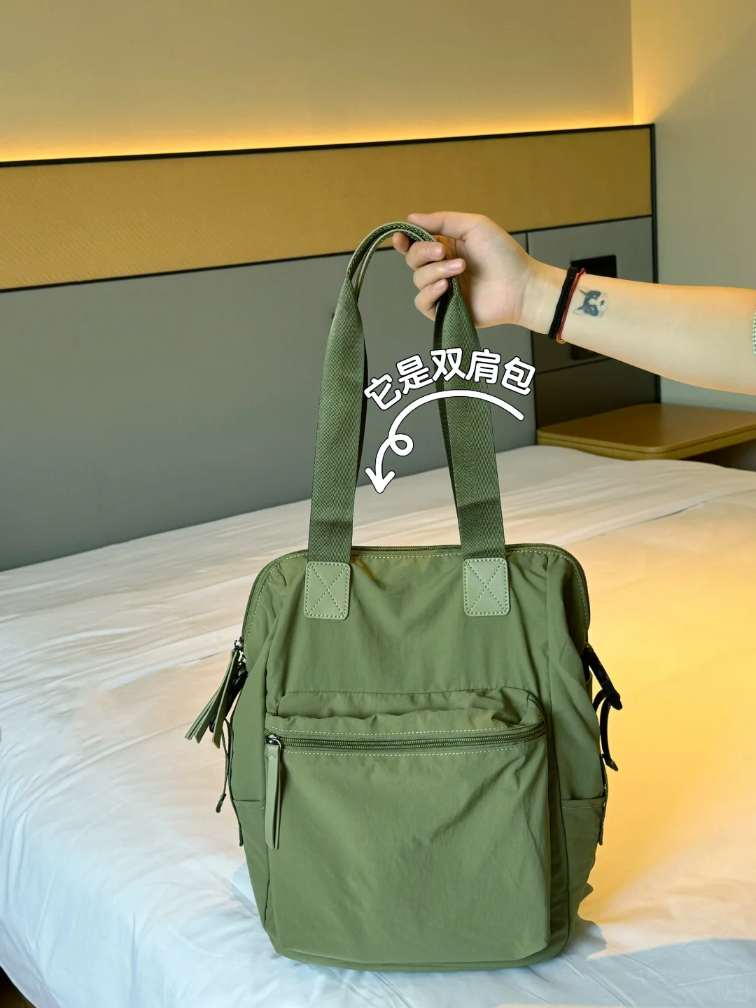 现在双肩包这么卷了嘛！！做托特也敲好看～
