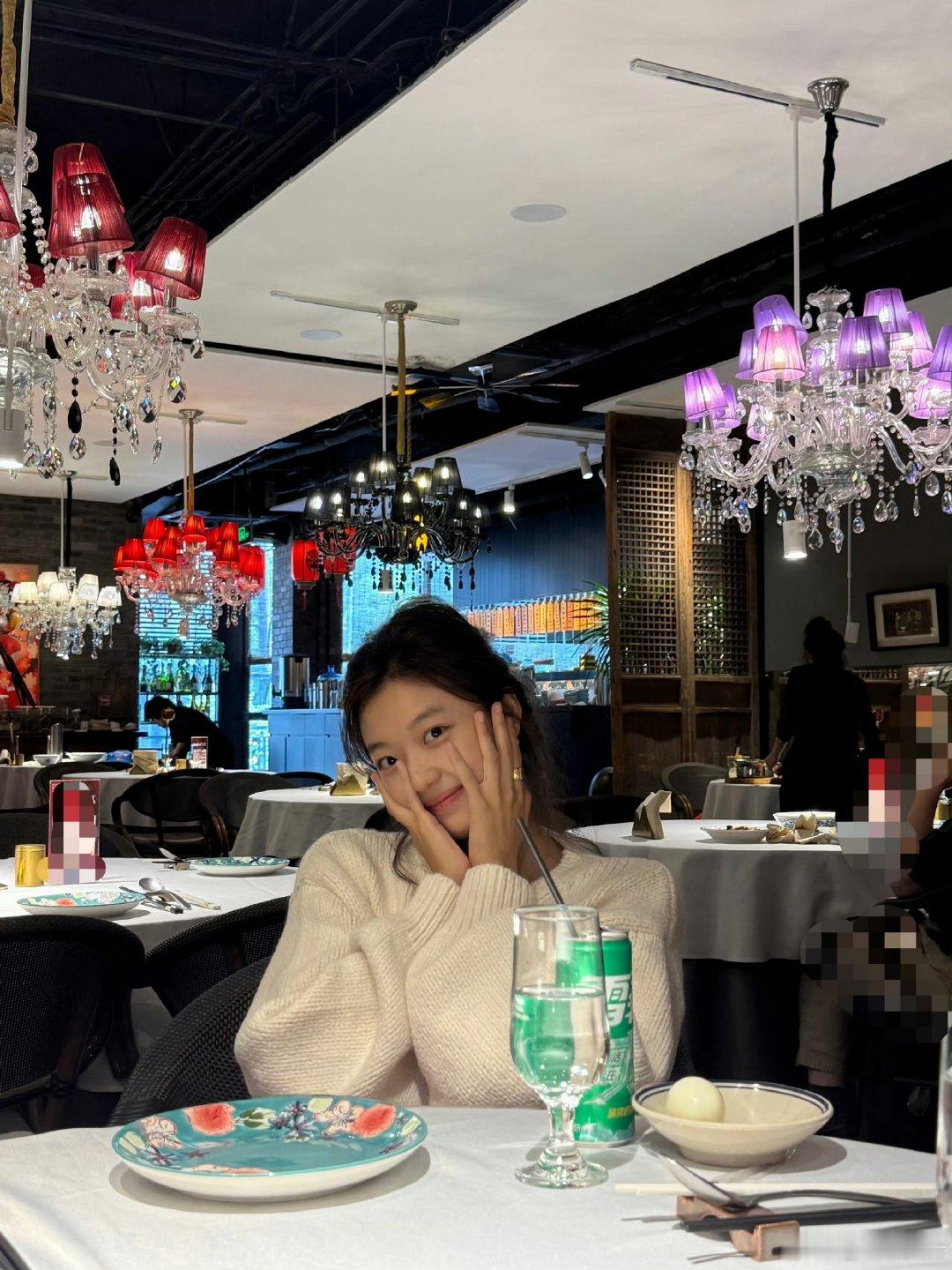 虞书欣鞠婧祎孙千爱奇艺待播剧虞书欣鞠婧祎孙千爱奇艺新剧营业 虞书欣、鞠婧祎、孙千