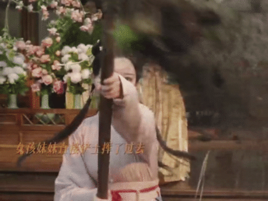 卢昱晓新剧一巴掌扇两个狂徒  卢昱晓饰演的三娘子康宁，在剧中展现出了非凡的智慧与