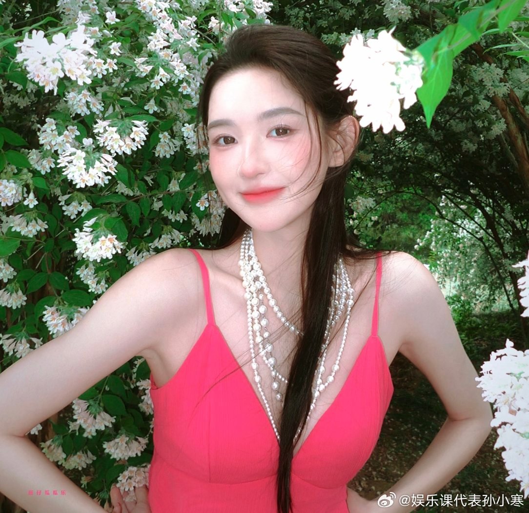 王玉雯给我看舒服了王玉雯经济上行的美谁懂啊！王玉雯真的越看越治愈✨172高挑身材