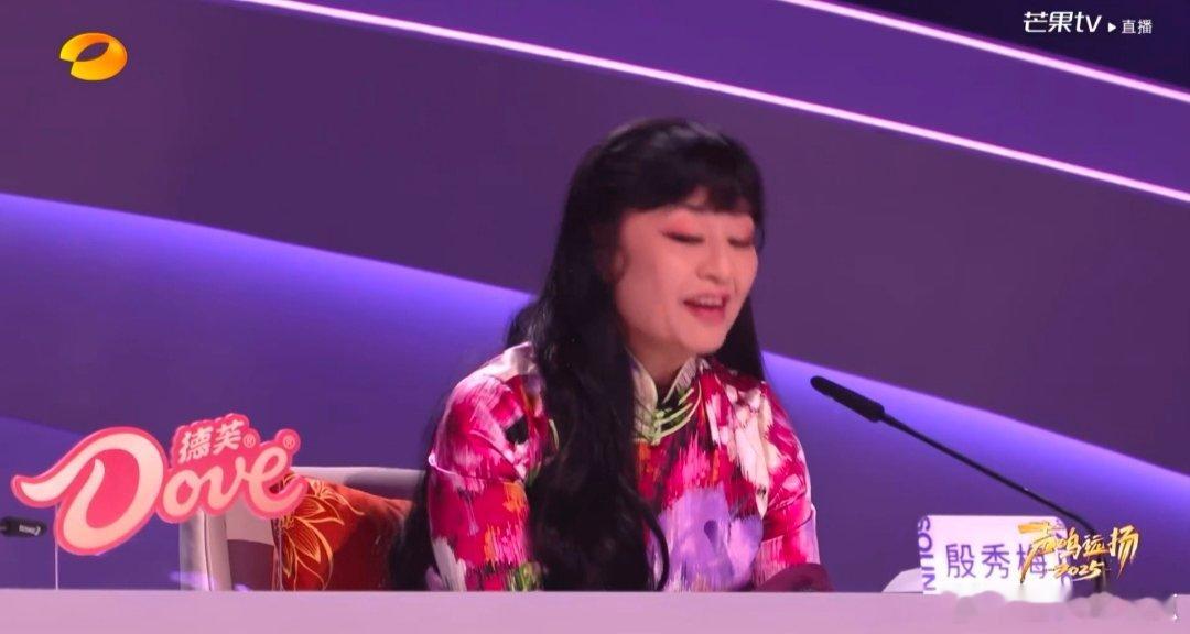 华晨宇撤回一个坐桌子声鸣远扬 花花：差点就坐上了！秀梅老师的眼神自带“威慑力”，