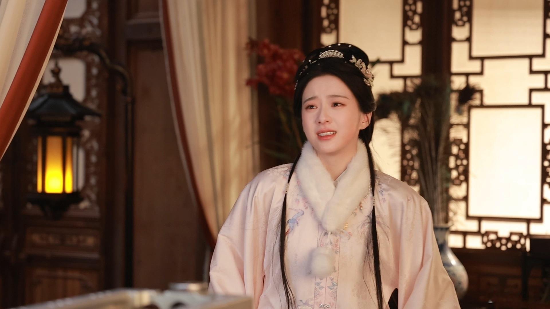 包上恩包上恩2分钟换了30套衣服造型多到看花眼！包上恩两分钟三十套衣服无缝切换，