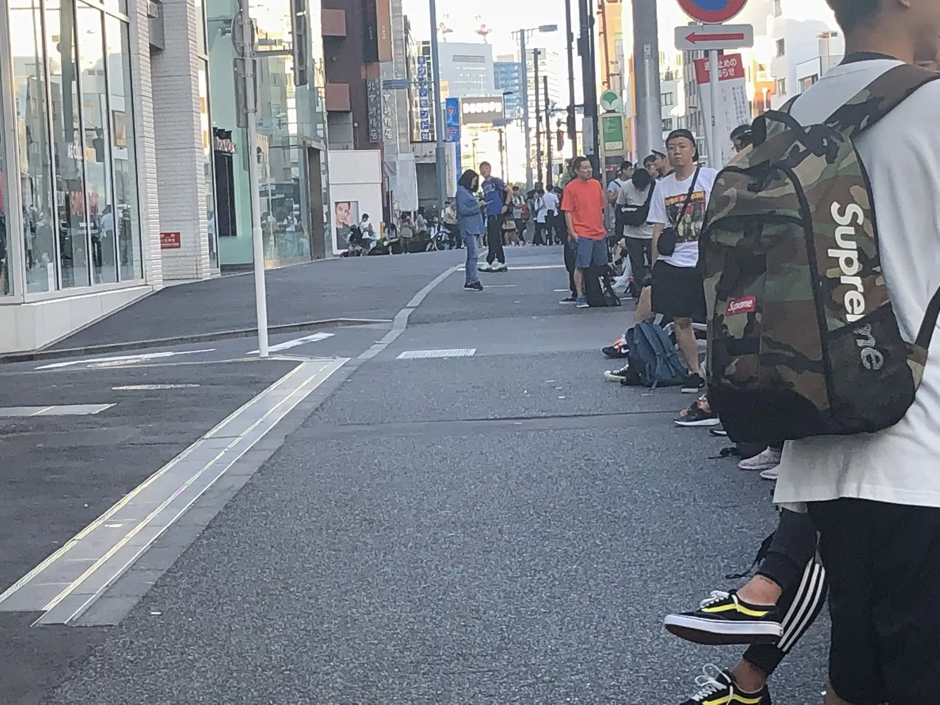 一些看起来就很姬的年代，我以前高中咋想的眉毛画成这样啊？（想旅游，现在...