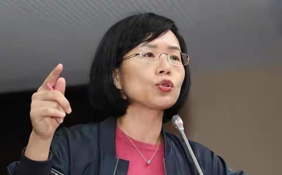 新北选情陷入五五波！9月23日，震传媒公布民调显示，苏巧慧以38.2%暂时领先李