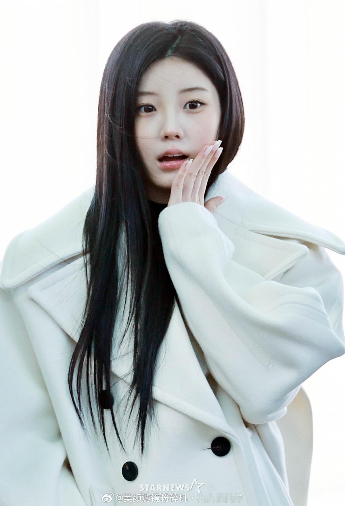 ILLIT卢玧我YUNAH、MINJU、李沅禧WONHEE今日机场新闻图 