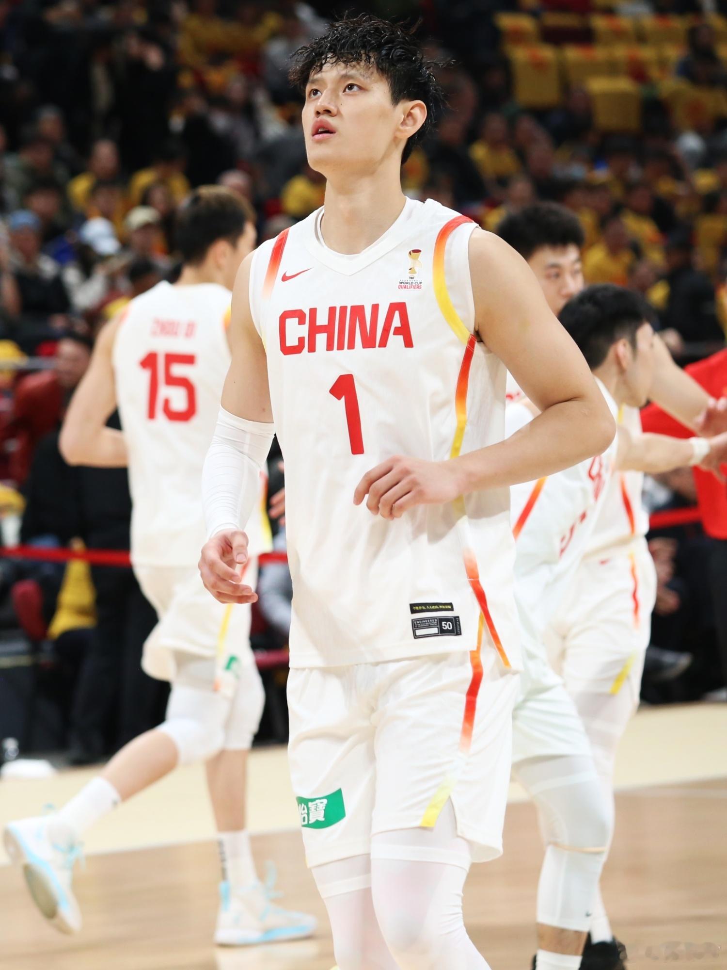 曾凡博的状态确实受到了一些感冒的影响，但我觉得更大的问题是他太久没打正式比赛了，