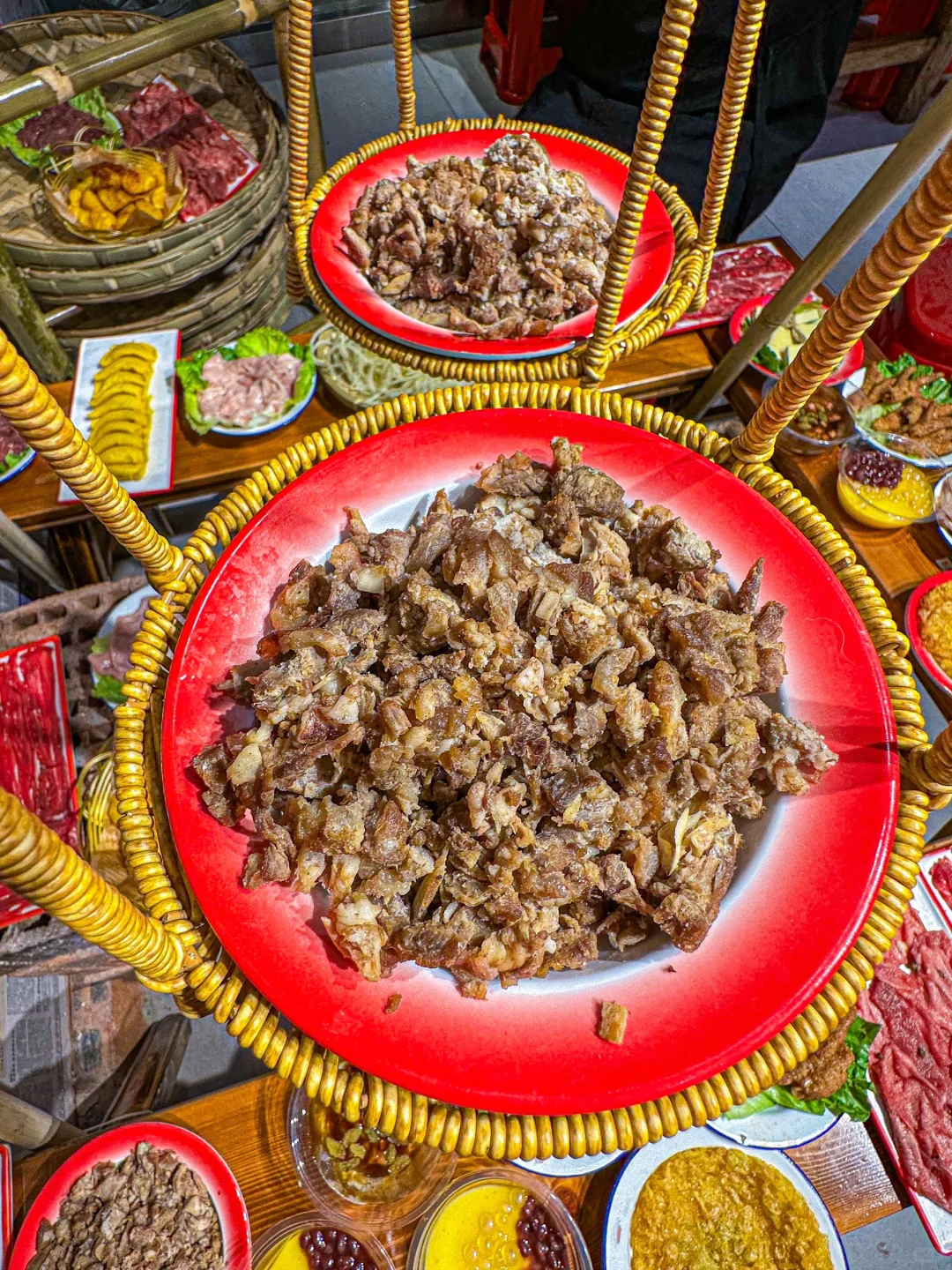 义乌贝村！巨巨便宜好吃的渣渣牛肉火锅饭！！！