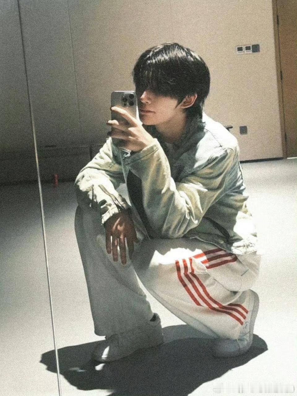 #余宇涵翻跳Girlsneverdie# 我不允许还有人没看到余宇涵翻跳Girl